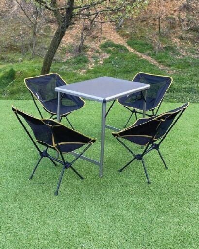 Masalar ve Sandalyeler