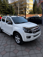 İsuzu D-Max Ön Kaput Koruyucu Rüzgarlığı 2012-2016 Yılı Arası