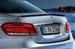 W212 AMG Spoiler Parlak Siyah