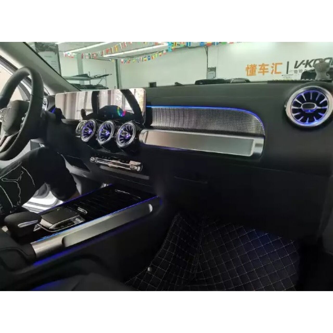 Mercedes B  W247 Uyumlu Yedek Parça İç Ambiyans Aydınlatma (Orijinal Trimlerle Birlikte)