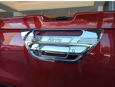 Toyota Hilux Revo 2016-2019 Uyumlu Bagaj Açma Kolu Kaplama Krom