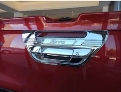 Toyota Hilux Revo 2016-2019 Uyumlu Bagaj Açma Kolu Kaplama Krom