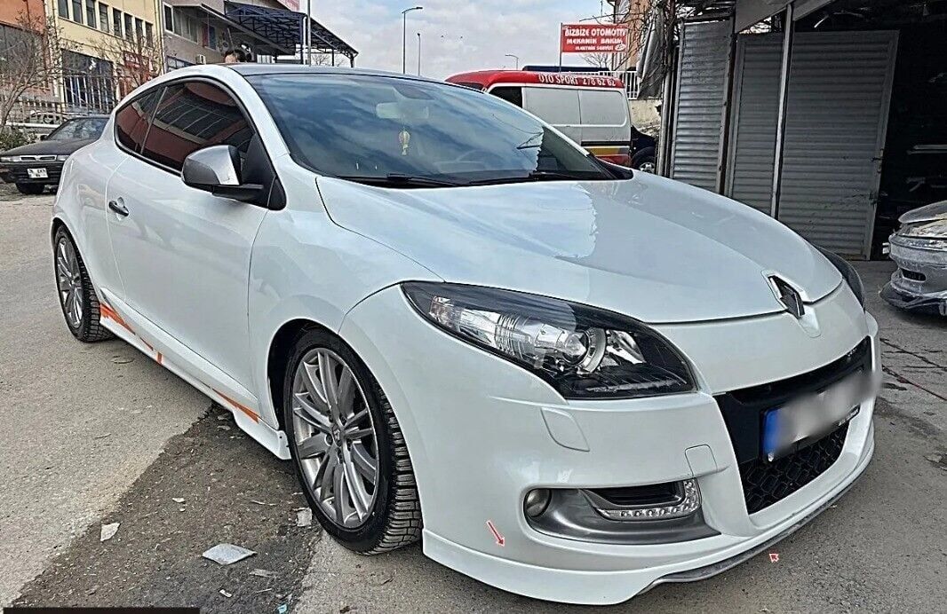 Renault Megane 3 Uyumlu Yedek Parça Coupe GT Line Ön Tampon Eki