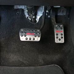 Ford Focus Uyumlu  2010-2019 Otomatik Pedal Seti Kırmızı Yazılı