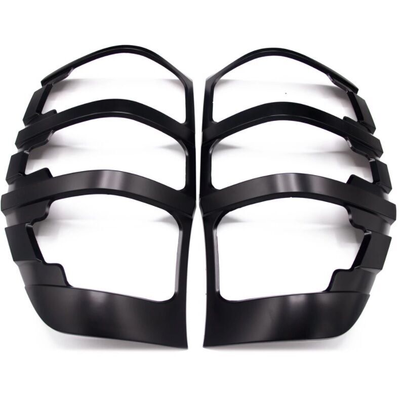 Ford Ranger Uyumlu Yedek Parça   T7 2015-2017 Arka Stop Kaplaması