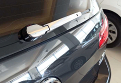 Volkswagen Golf 7 - 7.5 2013-2020 Uyumlu Arka Silecek Kaplama - Krom
