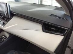 Toyota Corolla 2019+ Uyumlu Ön Hava Menfez Kaplama Karbon