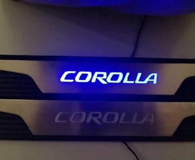 Toyota Corolla 2014-2018 Uyumlu Işıklı Kapı Eşiği Mavi