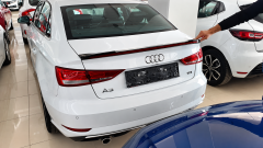 Audi A3 Sedan 2013-2019  Uyumlu Led Spoiler Piano Black