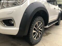 Mercedes X-Class Uyumlu Yedek Parça Çıkıntılı Civatasız Çamurluk Kaplama Çift Depo Dodik
