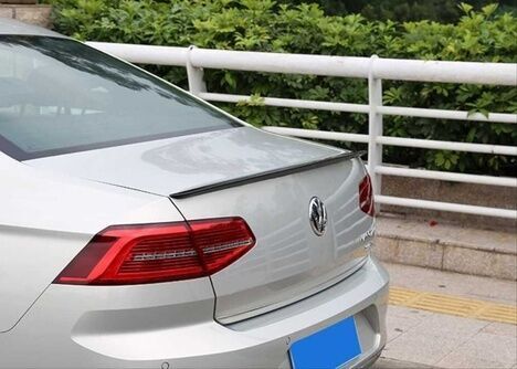 Volkswagen Passat B8 Uyumlu Spoiler Parlak Siyah