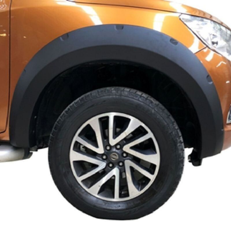 Nissan Navara NP300 2016 Çıkıntılı Civatasız Çamurluk Kaplama Dodik Tek Depo