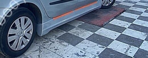 Renault Laguna Uyumlu Yedek Parça2 Marşpiyel