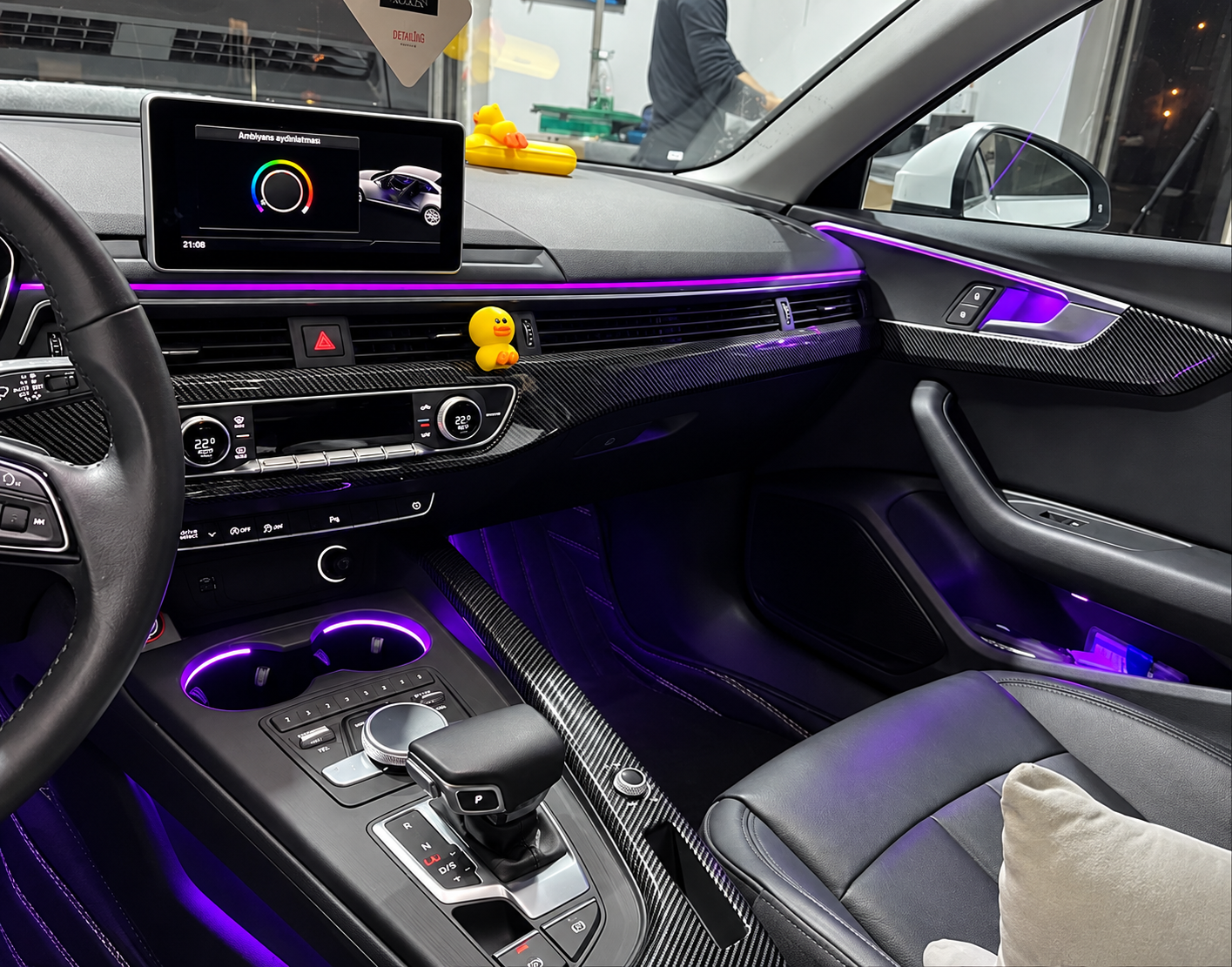 Audi A4 B9 2016+ Için Uyumlu 30 Renk Ambians Aydınlatma (Tek Renk Ambians Olan Araçlar İçin)