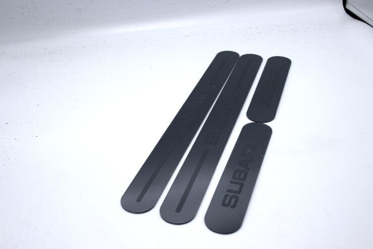 Subaru Füme Işıksız Kapı Eşiği