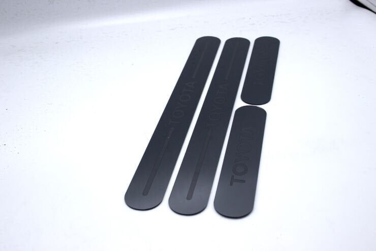 Toyota Uyumlu Yedek Parça Füme Işıksız Kapı Eşiği