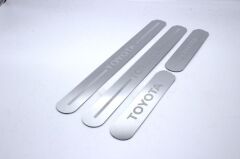 Toyota Uyumlu Yedek Parça Gri Işıksız Kapı Eşiği