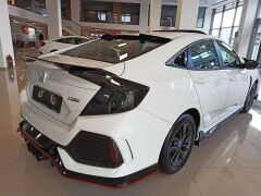 Honda Civic Fc5 Uyumlu 2016-2020 Cam Üstü Spoiler V-Style