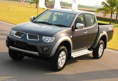 Mıtsubıshı L200 2008-2014 Uyumlu Bagaj Kapağı Kaplama Krom