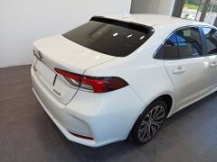 Toyota Corolla 2019+ Uyumlu Yedek Parça Cam Üstü Spoiler (Piano Black)