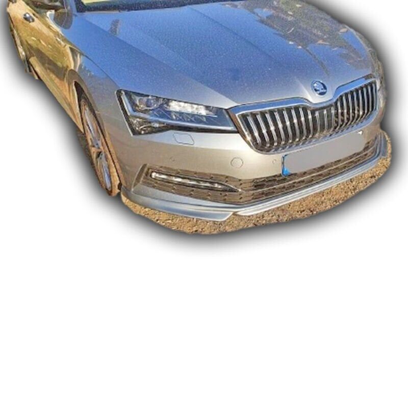 Skoda Super B Uyumlu Yedek Parça Ön Karlık Boyasız