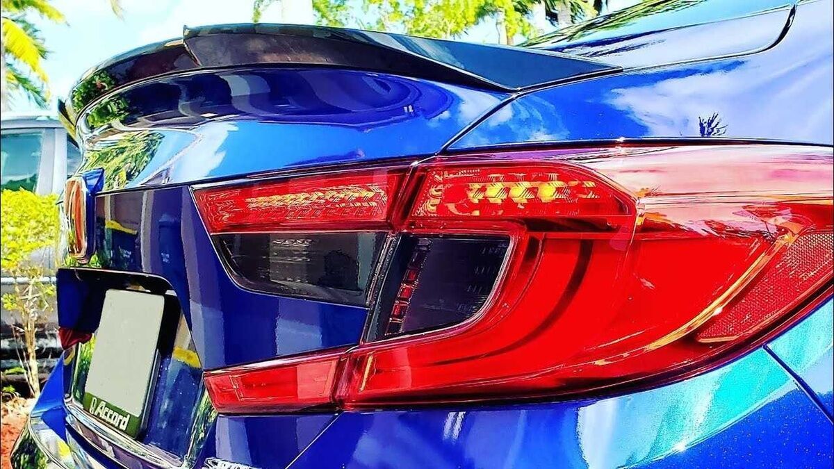 Honda Accord Uyumlu Yedek Parça 2018+ M Spoiler Parlak Siyah