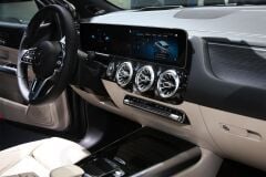 B Class Front Airvent