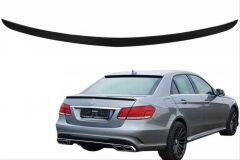 Mercedes W212 2009-2015 E Serisi Uyumlu Spoiler Parlak Siyah