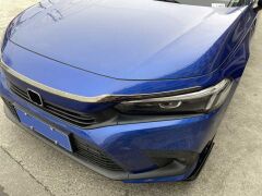 Honda Civic Uyumlu 2022 Panjur Üst Trim - Piano Black