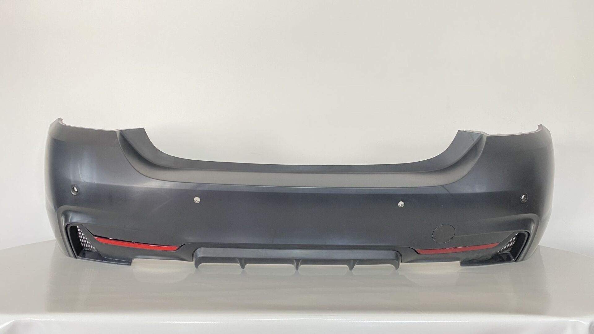 Bmw 4 Serisi F32 / F36 2015-2019 İçin Uyumlu MT Arka Tampon