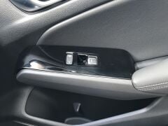 Honda Civic FE1 2022 İçin Uyumlu Cam Düğme Kaplama - Piano Black