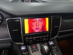 Porsche Panamera Orjinal Ekrana Carplay+And.Auto İnterface