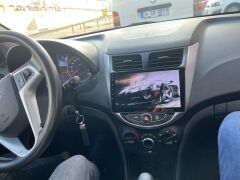 Hyundai Accent Blue Multimedya Carplay-And.Auto 4+64GB