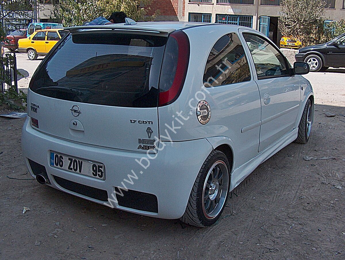 Opel Corsa Uyumlu Yedek Parça Arka Tampon