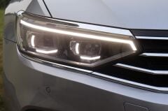 VW Passat B8 Highline Far
