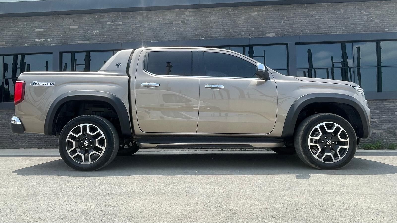 Volkswagen Amarok 2023-2024 Uyumlu Ön Çıkıntılı Civatasız 3,5 Cm Dodik (Sensörlü)