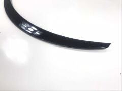 Mercedes Glc Serisi Uyumlu Spoiler Piano Black
