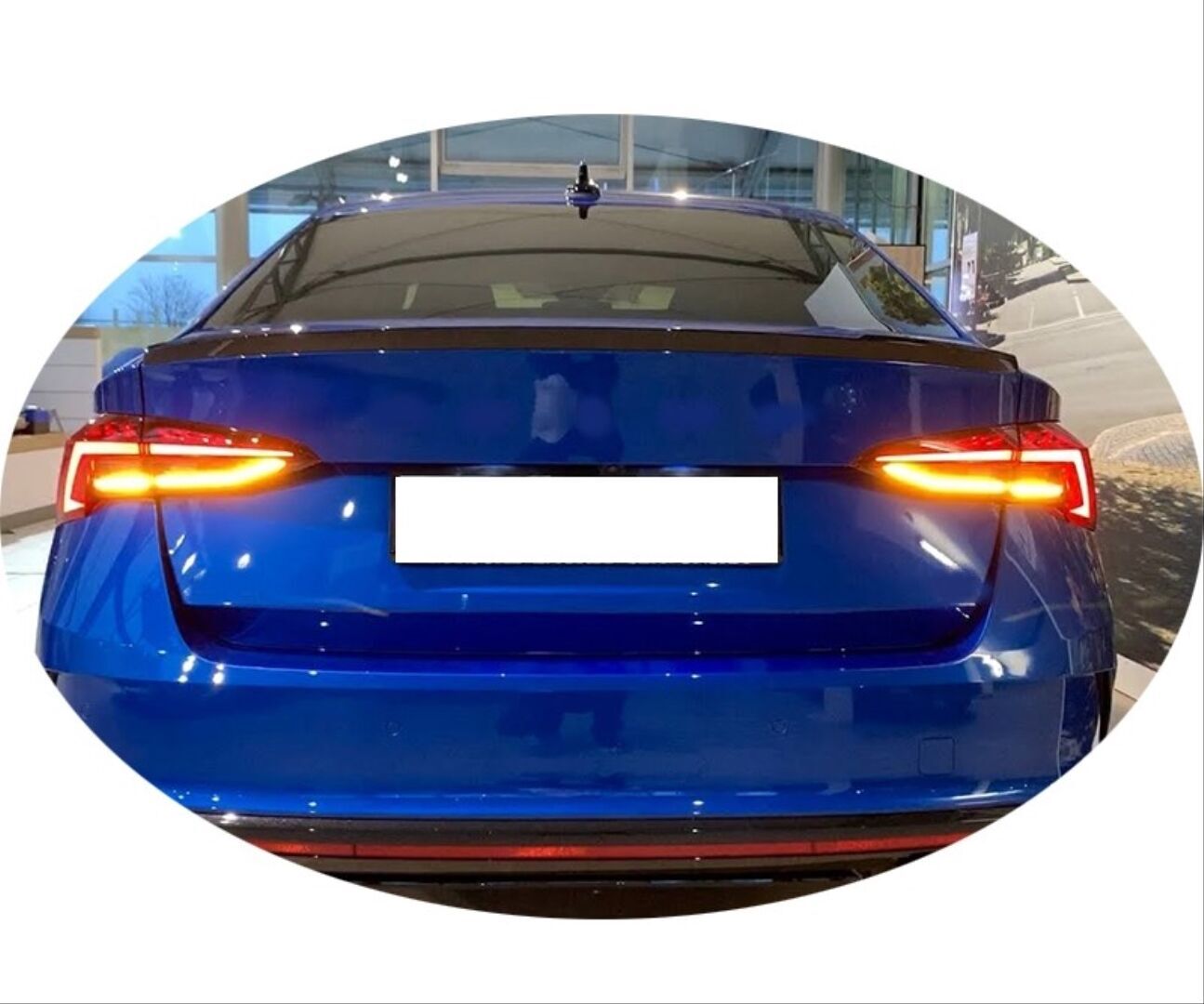 Skoda Octavia Uyumlu 2021+ Hybrid Spoiler  (Piano Black)