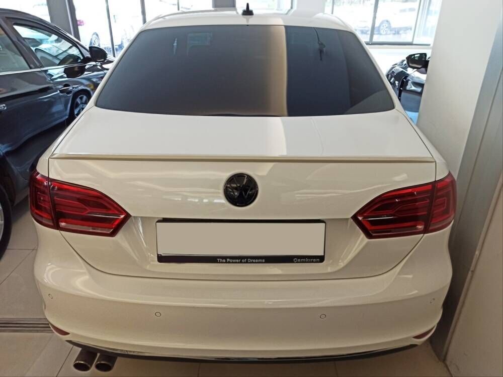Volkswagen Jetta 2012-2018 Uyumlu Wing Spoiler- Piano Black