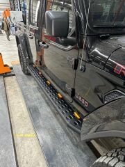 Jeep Wrangler Rubicon JL Sabit Basamak ( pra model )