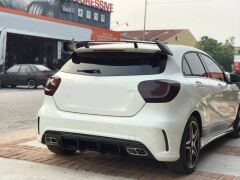 Mercedes W176 16-18 A45 Uyumlu Difüzör & Egzoz Seti (Parlak Siyah) - Silver Egzoz İle (Amg Paket İçin )