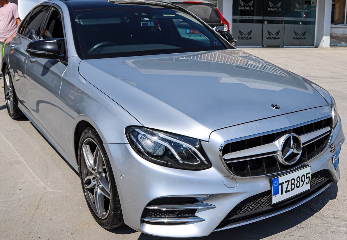 W213 E63 için 2016-2019 Amg Panjur Gri