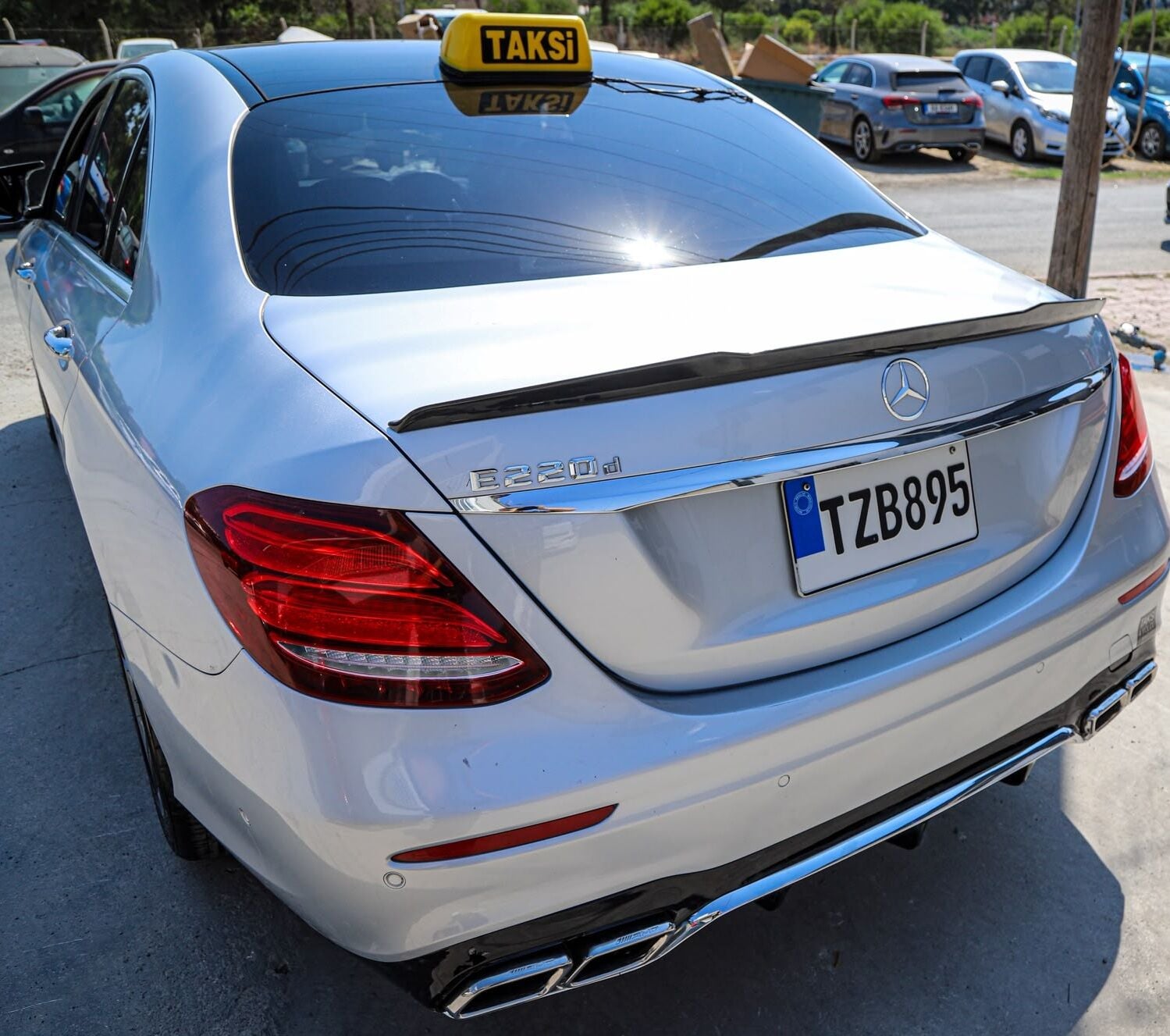Mercedes W213 E Serisi İçin E63 Uyumlu Silver Difüzör & Egzoz Seti (Normal Sedan) 2017+ & Silver Egzoz İle