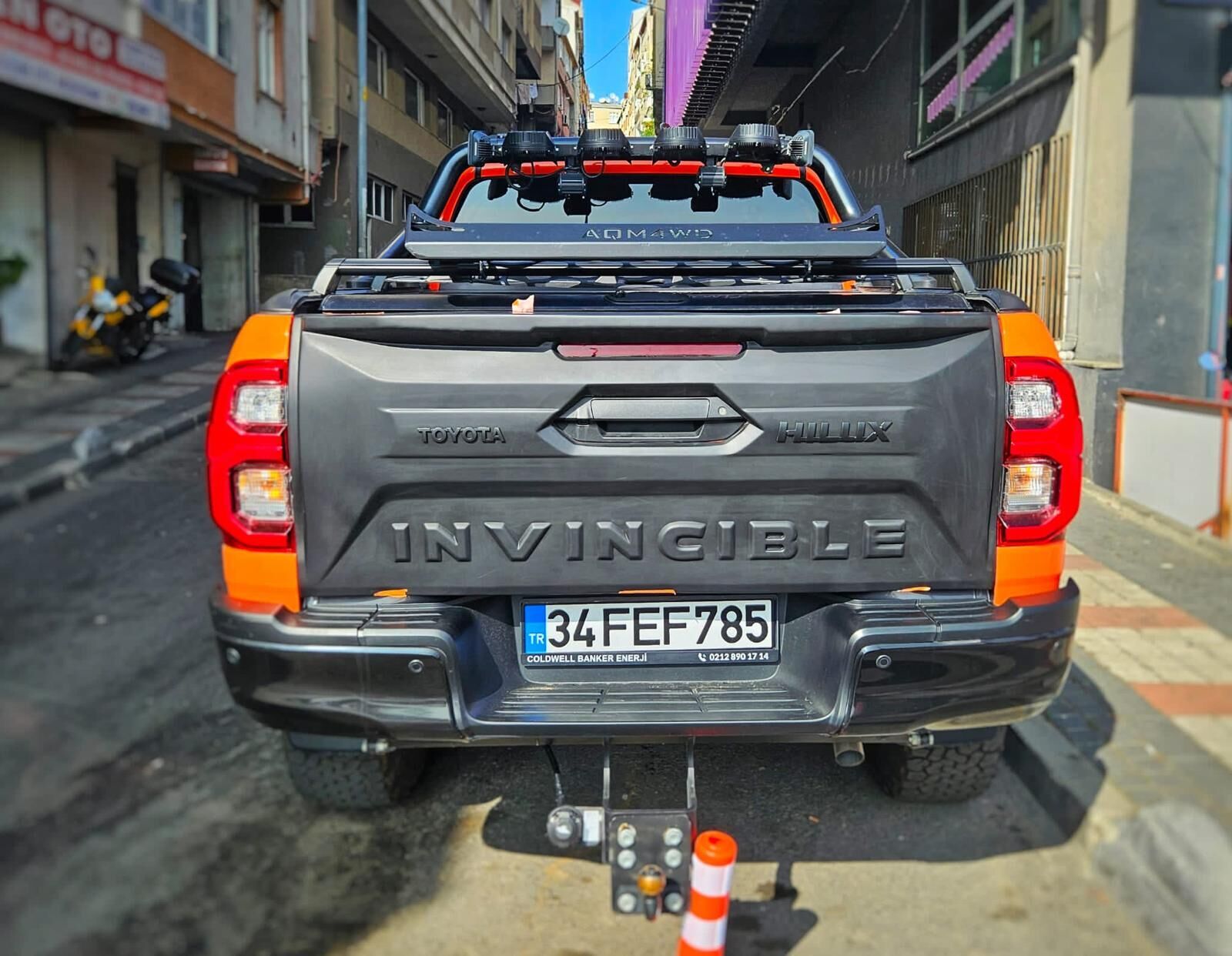 Toyota Hilux 2015+ Bagaj Kapağı Kaplaması