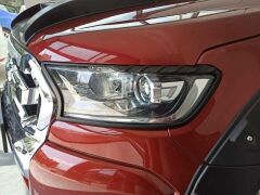 Ford Ranger  Uyumlu 2015-2020 Far Çerçevesi Kaplama Siyah