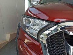 Ford Ranger  Uyumlu 2015-2020 Far Çerçevesi Kaplama Siyah