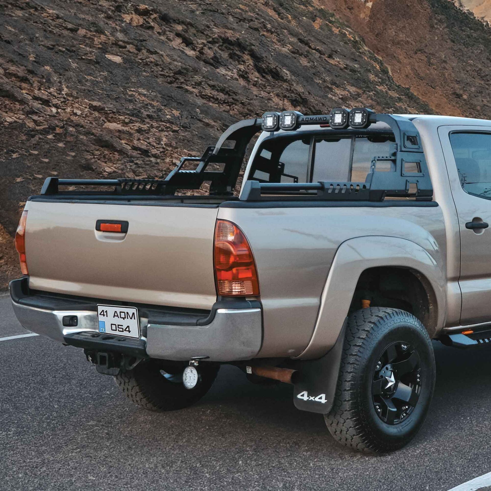 Volkswagen Amarok 2010-2017  Uyumlu Yedek Parça Sepetsiz Ledli Roll Bar AQM4WD X10