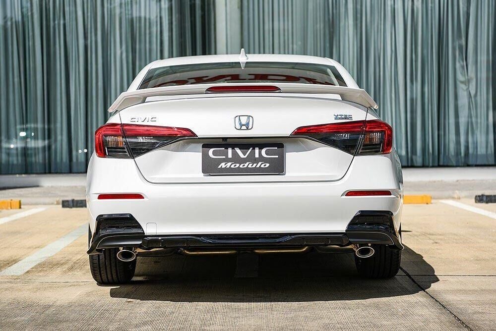 Honda Civic FE Modulo Işıklı Spoiler