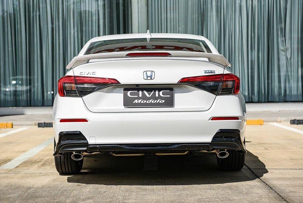 Honda Civic FE Modulo Işıklı Spoiler