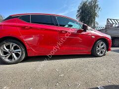 Opel Astra K Uyumlu Yedek Parça Delikli Marşpiyel